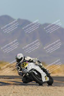 media/Mar-22-2025-CVMA (Sat) [[462c0ffedb]]/Race 13-Amateur Supersport Middleweight/